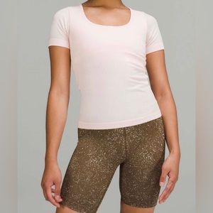 Lululemon Ebb to Street Short Sleeve Shirt